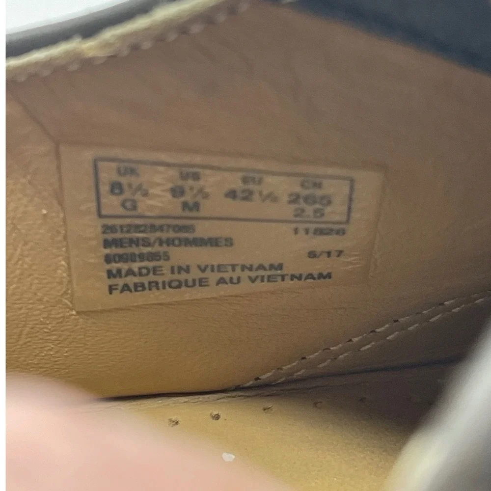 Clarks Originals Desert London Men's Size 9.5M Brown Good Suede Crepe Sole Derby